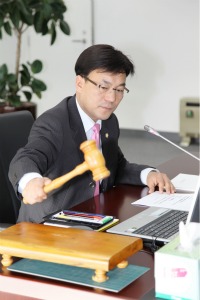 ▲시의회 최만식 경제환경위원장.